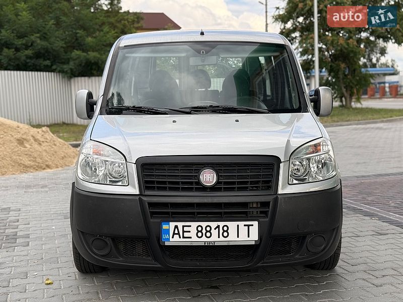 Минивэн Fiat Doblo 2010 в Днепре