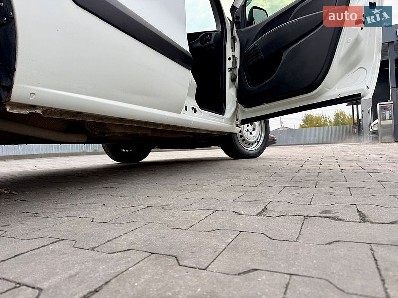 Грузовой фургон Fiat Doblo 2016 в Киеве