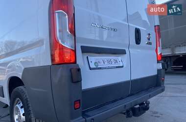 Вантажний фургон Fiat Ducato 2017 в Стрию