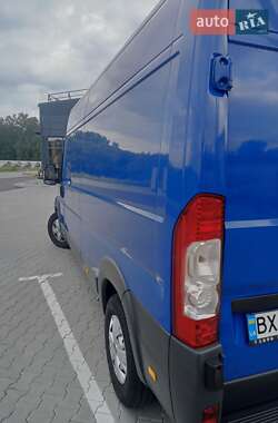 Грузовой фургон Fiat Ducato 2012 в 
