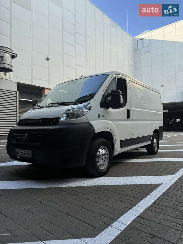 Грузовой фургон Fiat Ducato 2011 в 