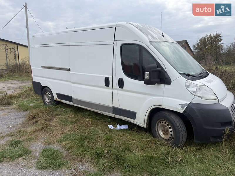 Вантажний фургон Fiat Ducato 2012 в  фото Вантажний фургон Fiat Ducato 2012 в