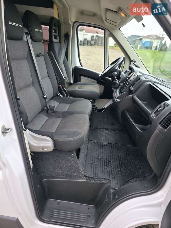 Вантажний фургон Fiat Ducato 2016 в Чернівцях