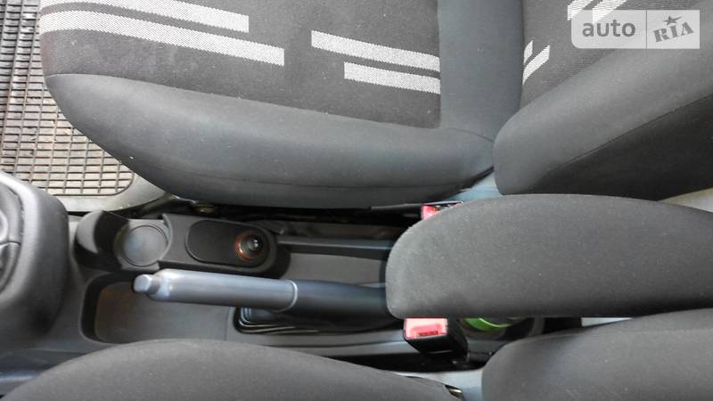 Грузопассажирский фургон Fiat Fiorino 2010 в Киеве фото 19 Грузопассажирский фургон Fiat Fiorino 2010 в Киеве