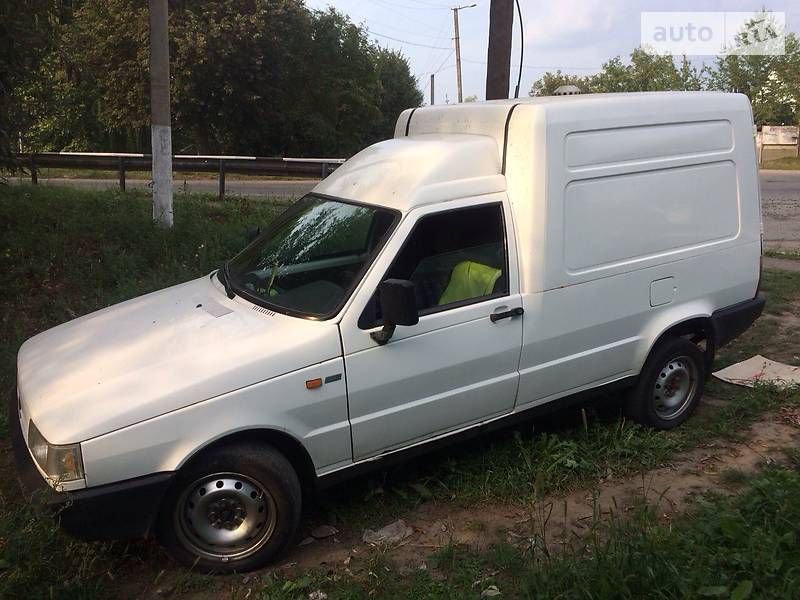 Грузопассажирский фургон Fiat Fiorino 1997 в Ровно