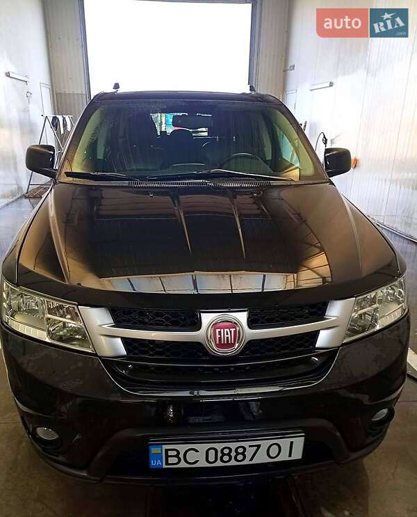 Внедорожник / Кроссовер Fiat Freemont 2012 в 
