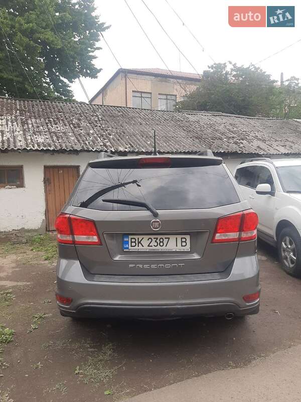 Внедорожник / Кроссовер Fiat Freemont 2013 в Нововолынске фото 3 Внедорожник / Кроссовер Fiat Freemont 2013 в Нововолынске