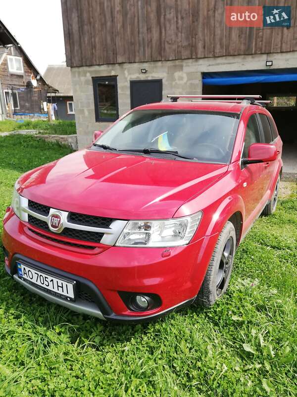 Внедорожник / Кроссовер Fiat Freemont 2012 в Черной Тисе