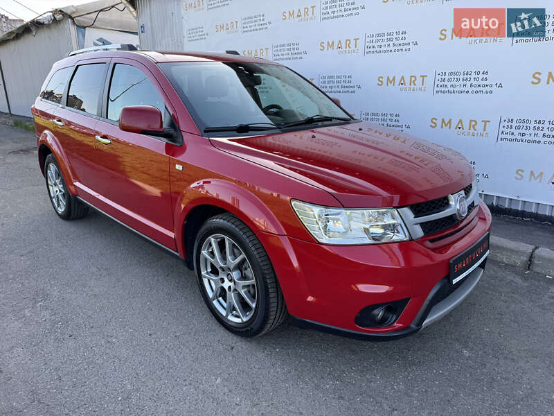 Внедорожник / Кроссовер Fiat Freemont 2012 в 