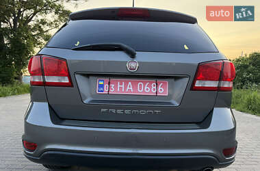 Внедорожник / Кроссовер Fiat Freemont 2011 в 