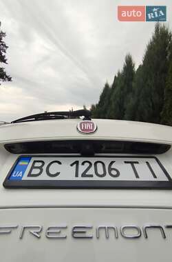 Внедорожник / Кроссовер Fiat Freemont 2013 в 