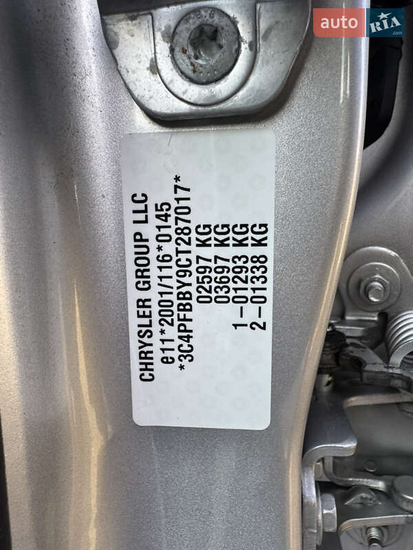 Позашляховик / Кросовер Fiat Freemont 2012 в Києві фото 43 Позашляховик / Кросовер Fiat Freemont 2012 в Києві