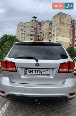 Внедорожник / Кроссовер Fiat Freemont 2014 в 