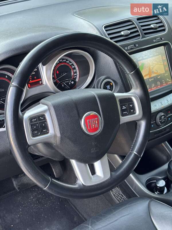 Позашляховик / Кросовер Fiat Freemont 2012 в Львові