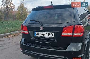 Внедорожник / Кроссовер Fiat Freemont 2012 в 