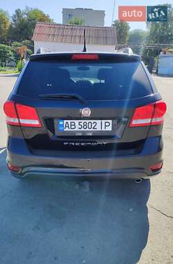 Позашляховик / Кросовер Fiat Freemont 2013 в 