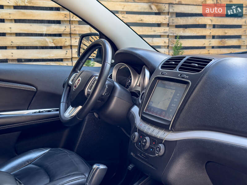 Позашляховик / Кросовер Fiat Freemont 2015 в Бродах