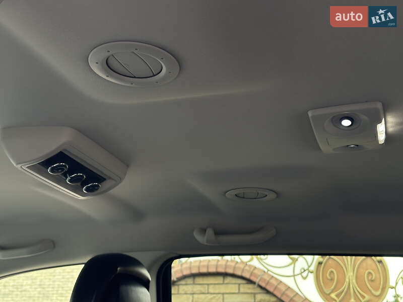 Внедорожник / Кроссовер Fiat Freemont 2012 в Луцке фото 17 Внедорожник / Кроссовер Fiat Freemont 2012 в Луцке