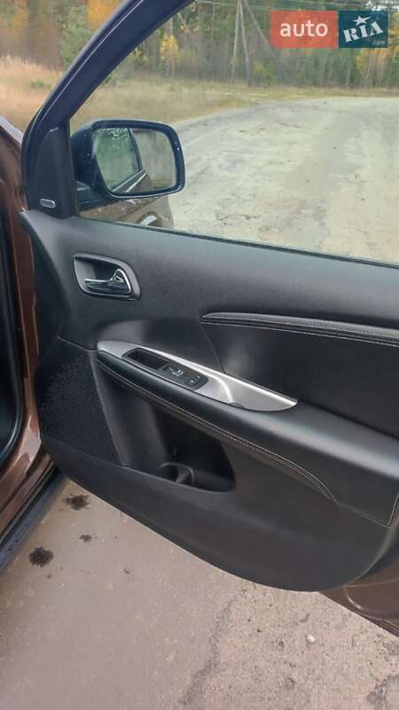 Внедорожник / Кроссовер Fiat Freemont 2012 в Вараше