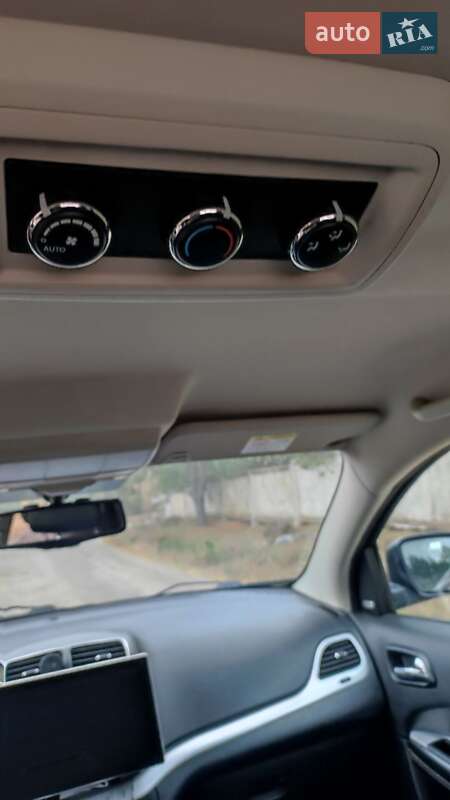 Внедорожник / Кроссовер Fiat Freemont 2012 в Вараше