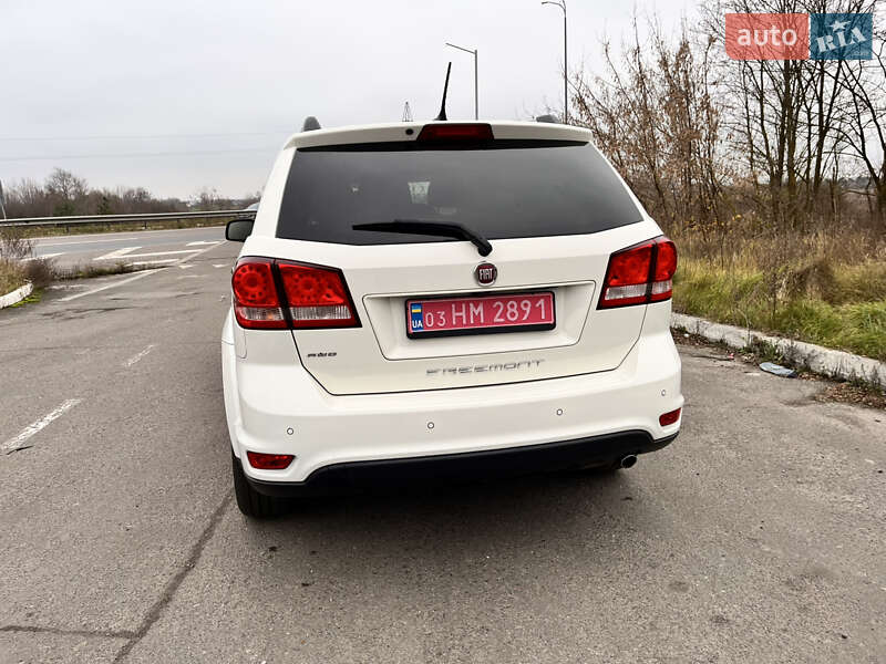 Позашляховик / Кросовер Fiat Freemont 2015 в Радивиліві