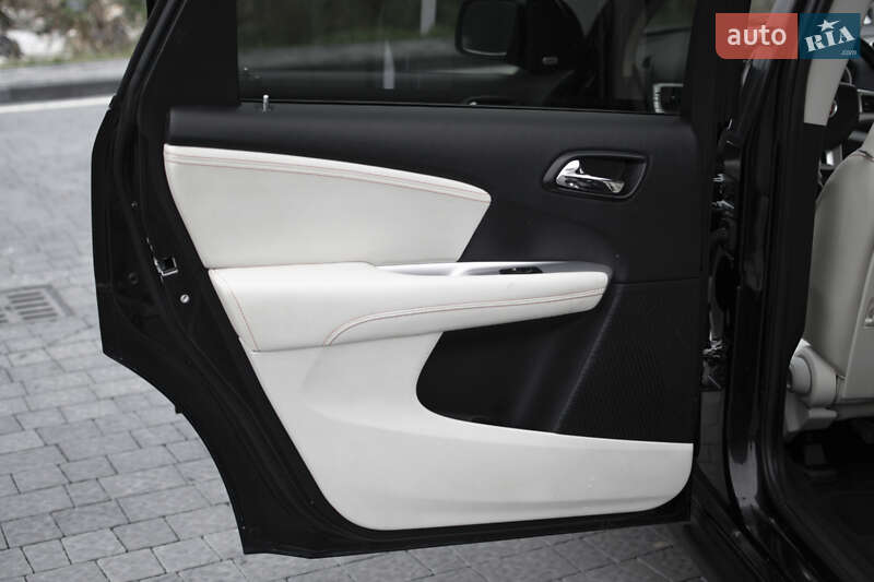 Позашляховик / Кросовер Fiat Freemont 2013 в Самборі