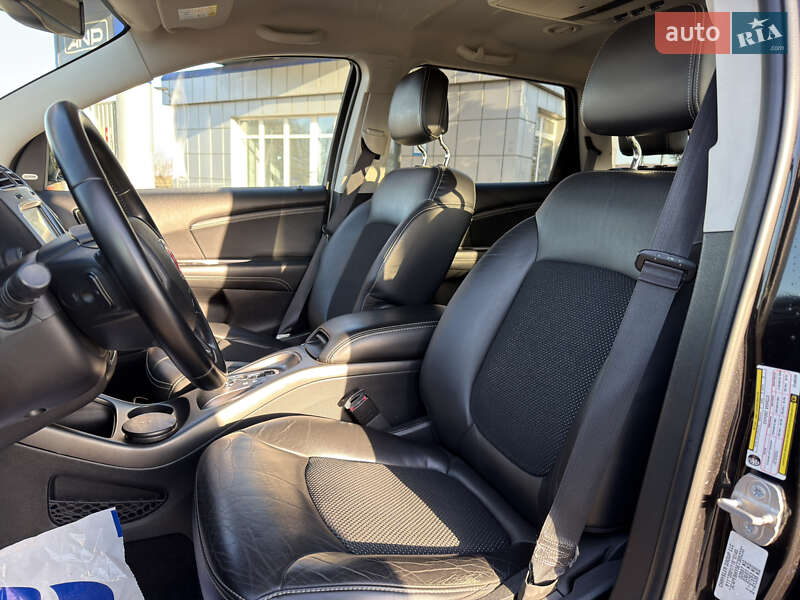 Позашляховик / Кросовер Fiat Freemont 2015 в Радивиліві