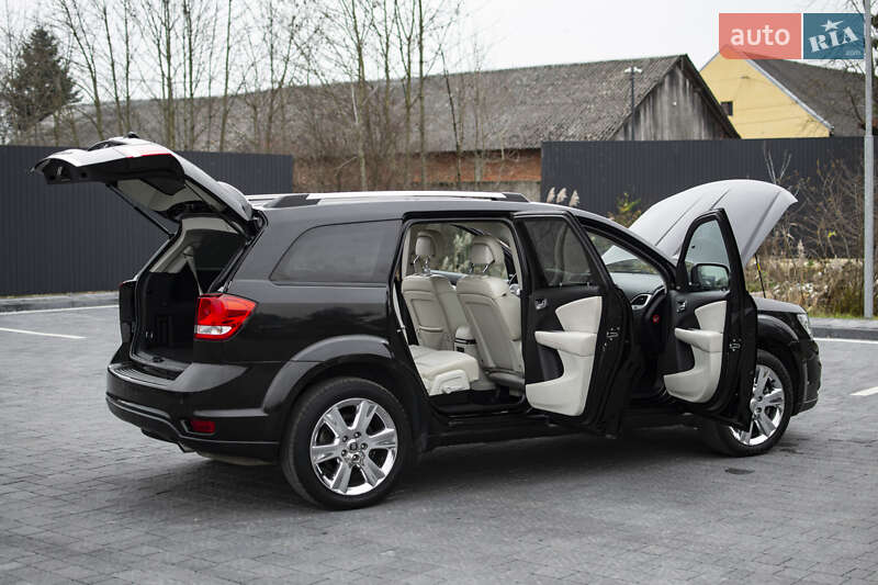 Позашляховик / Кросовер Fiat Freemont 2013 в Самборі