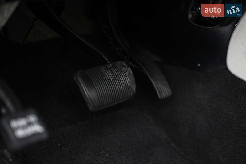 Позашляховик / Кросовер Fiat Freemont 2013 в Самборі