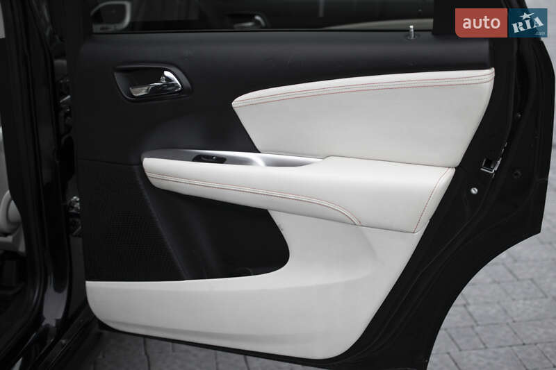 Позашляховик / Кросовер Fiat Freemont 2013 в Самборі