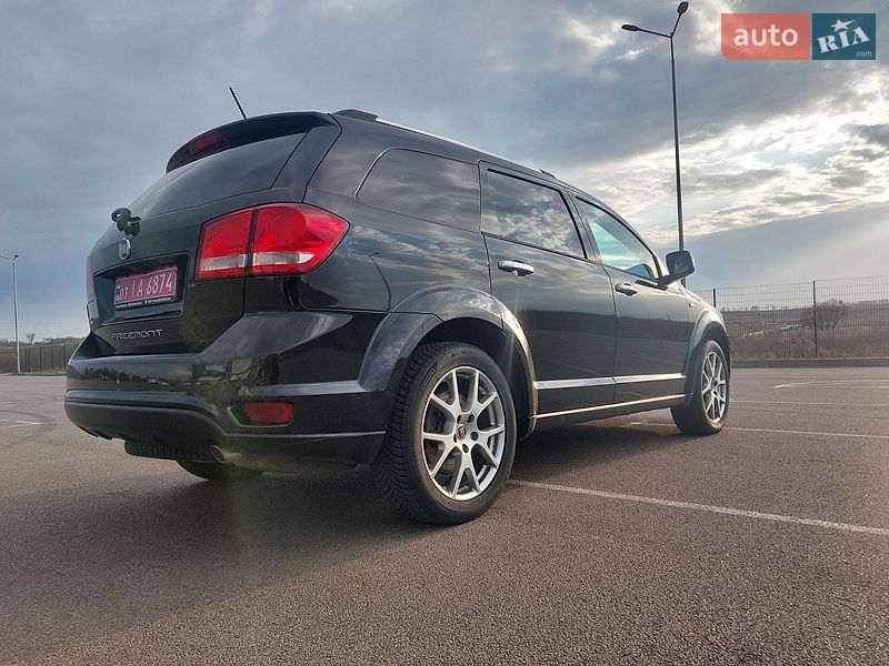 Внедорожник / Кроссовер Fiat Freemont 2012 в Ровно