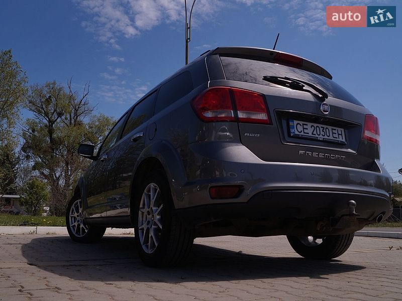 Внедорожник / Кроссовер Fiat Freemont 2013 в Черновцах