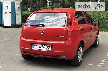 Хэтчбек Fiat Grande Punto 2011 в Киеве