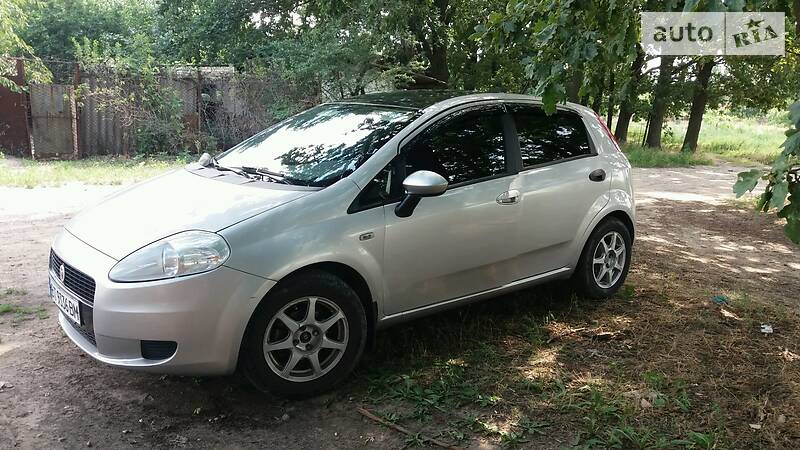 Хэтчбек Fiat Grande Punto 2006 в Новой Каховке