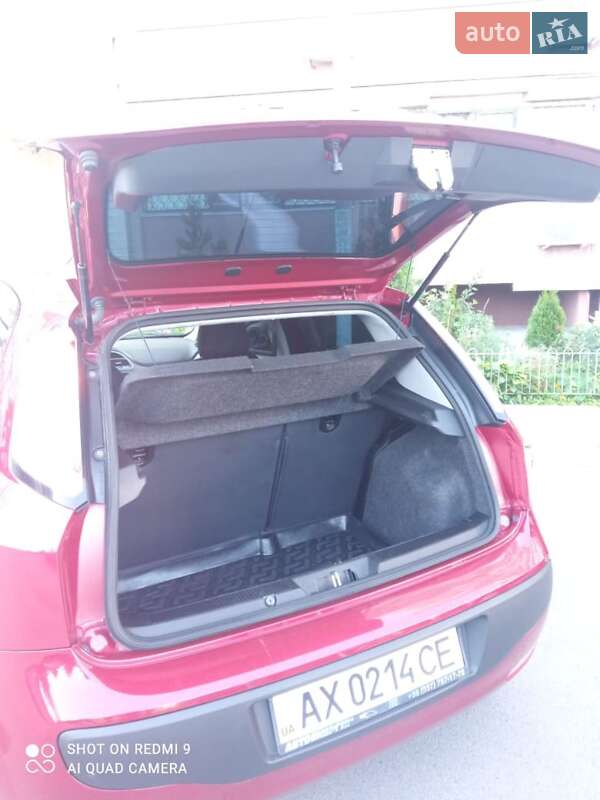 Хетчбек Fiat Grande Punto 2011 в Харкові