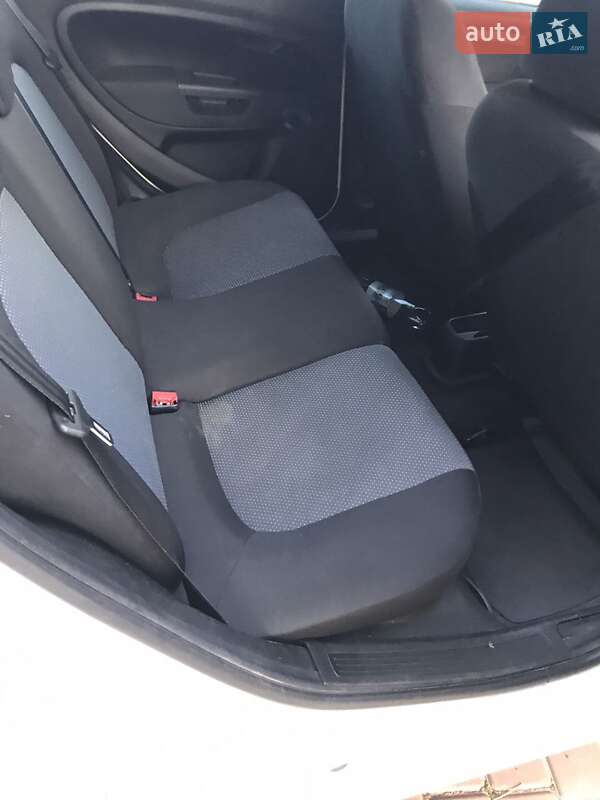 Хэтчбек Fiat Grande Punto 2011 в Запорожье