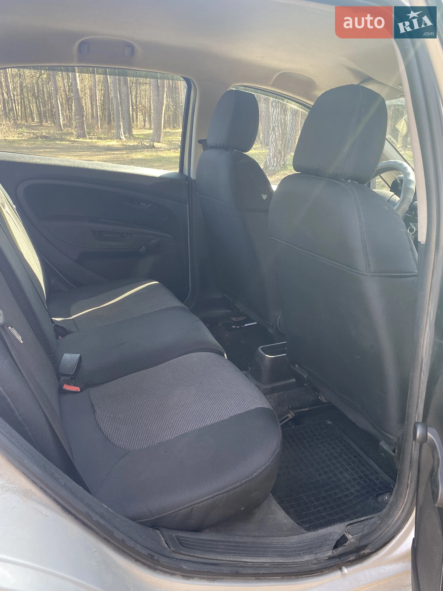 2010 Fiat Punto - мініатюра 16