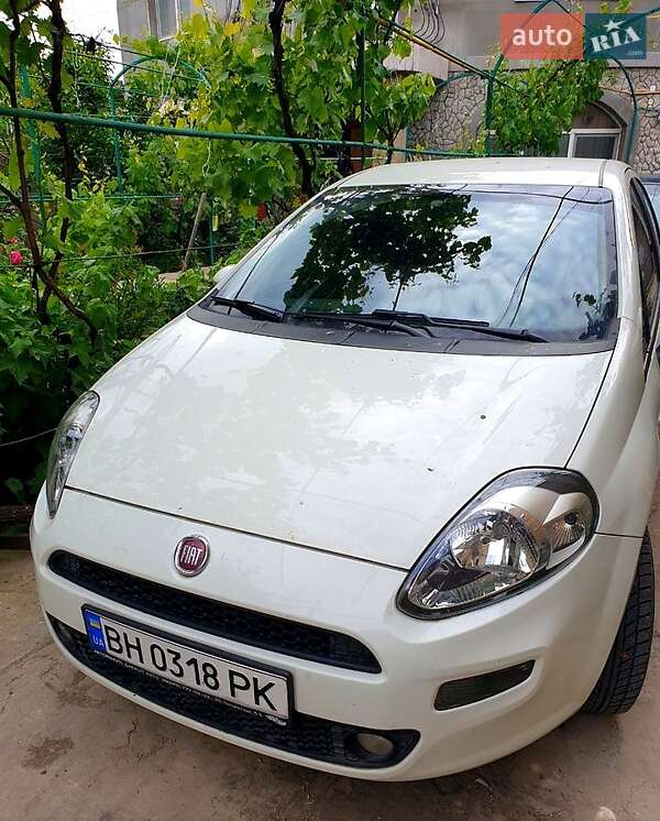 Хэтчбек Fiat Grande Punto 2012 в Одессе