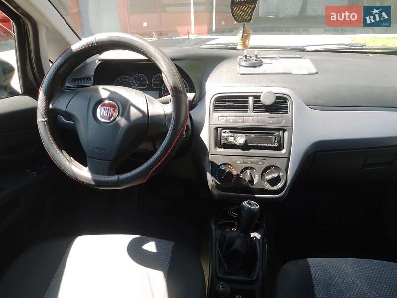 Хэтчбек Fiat Grande Punto 2011 в Сумах фото 10 Хэтчбек Fiat Grande Punto 2011 в Сумах