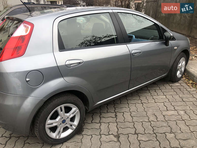 Хетчбек Fiat Grande Punto 2006 в Черкасах фото 3 Хетчбек Fiat Grande Punto 2006 в Черкасах