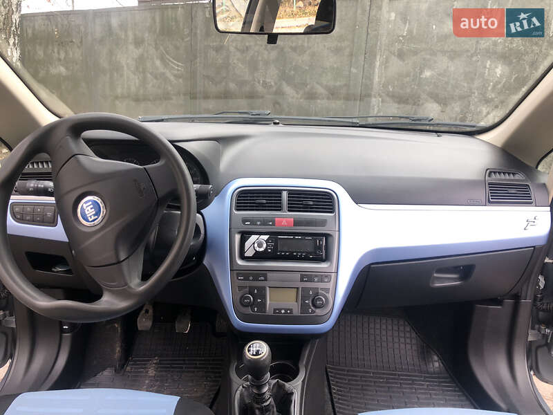 Хетчбек Fiat Grande Punto 2006 в Черкасах фото 13 Хетчбек Fiat Grande Punto 2006 в Черкасах