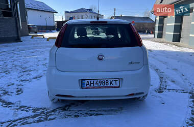 Хэтчбек Fiat Grande Punto 2011 в Изяславе