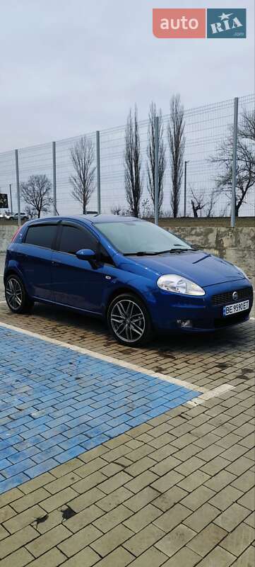 Хетчбек Fiat Grande Punto 2006 в Первомайську