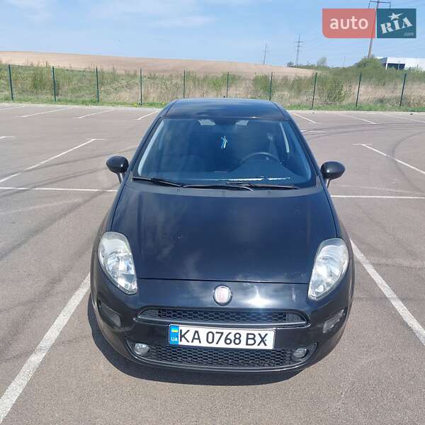 Хэтчбек Fiat Grande Punto 2012 в Ровно