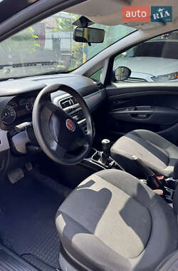 Хэтчбек Fiat Grande Punto 2012 в 