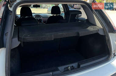 Хэтчбек Fiat Grande Punto 2011 в 