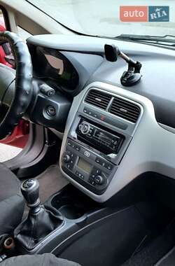 Хетчбек Fiat Grande Punto 2006 в 