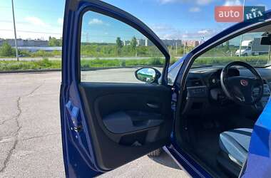 Хэтчбек Fiat Grande Punto 2009 в 