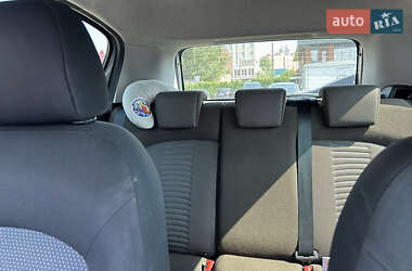 Хэтчбек Fiat Grande Punto 2011 в 