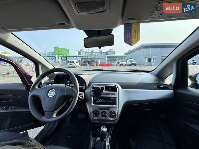 Хэтчбек Fiat Grande Punto 2013 в Киеве